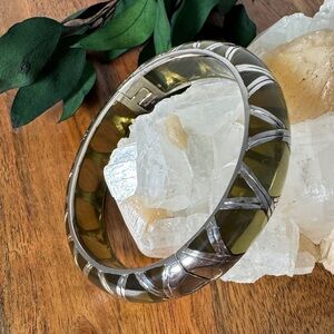 Angelique de Paris Silver and Green/Brown Resin Women's Bracelet